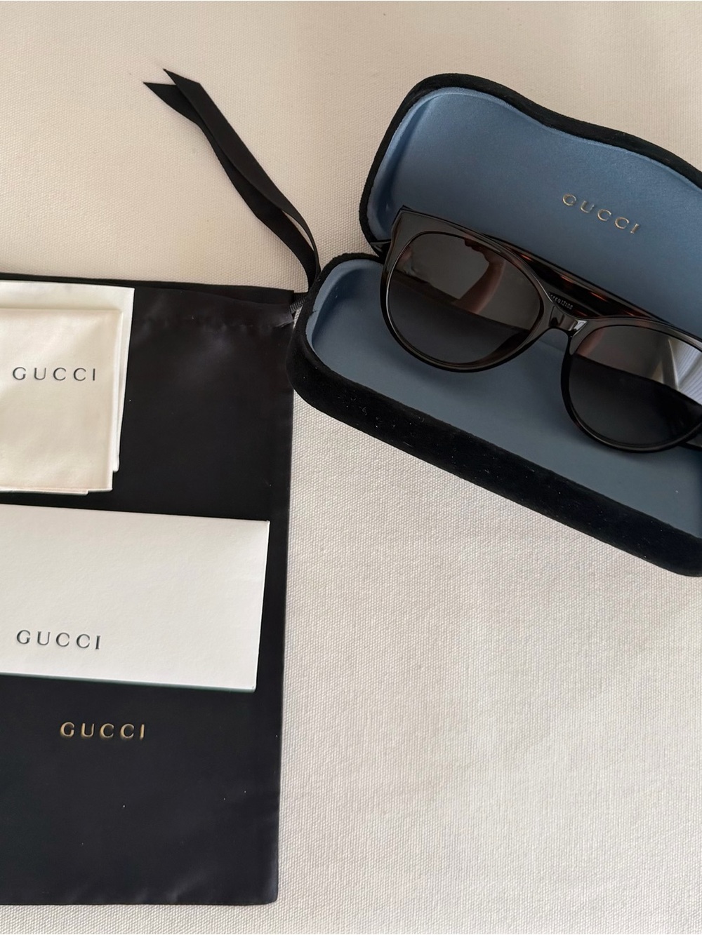 NEW Gucci GG0636SK 002 Havana Sunglasses with Velvet-Lined Case - Picture 1 of 5